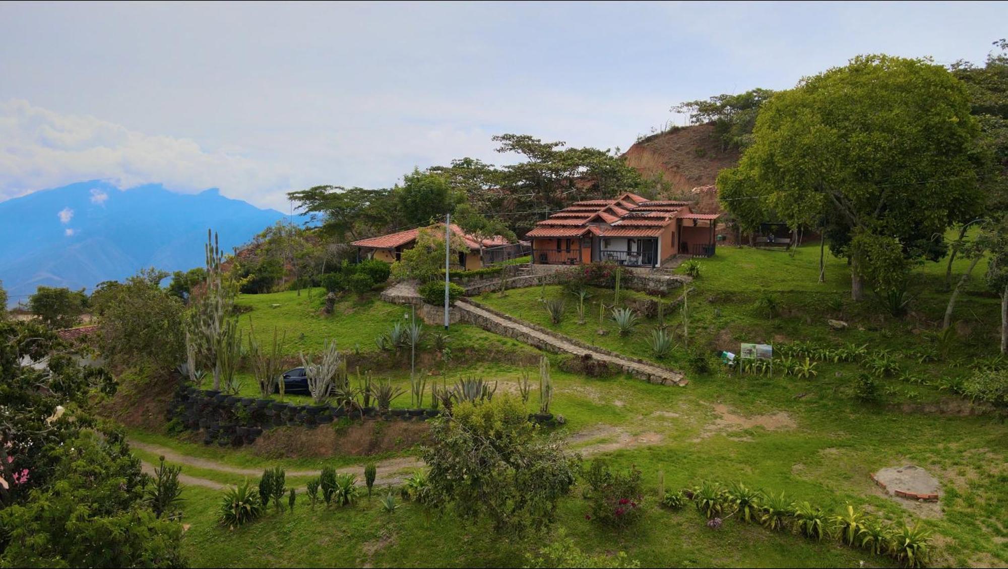 Cabanas Canon Del Chicamocha Аратока Экстерьер фото